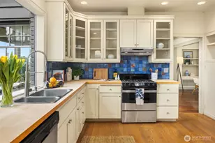 1208 E Newton St, Seattle, WA 98102 - Photo 21