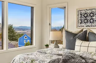 1208 E Newton St, Seattle, WA 98102 - Photo 27