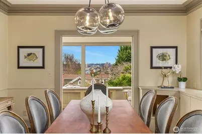 1208 E Newton Street, Seattle, WA 98102 - Photo 13