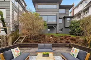 1208 E Newton St, Seattle, WA 98102 - Photo 19