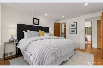 3635 43rd Avenue W, Seattle, WA 98199 - Photo 17