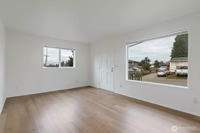 2815 - 2817 NE 7th Street, Renton, WA 98056 - Photo 3