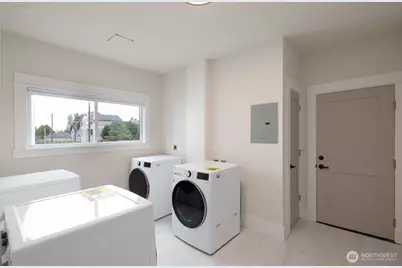 2123 E James Street, Seattle, WA 98122 - Photo 13