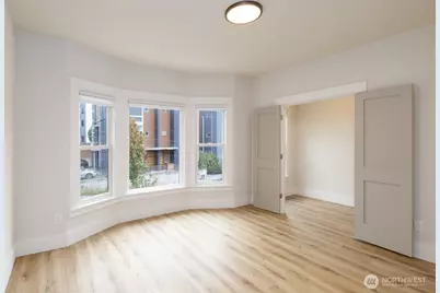 2123 E James Street, Seattle, WA 98122 - Photo 7