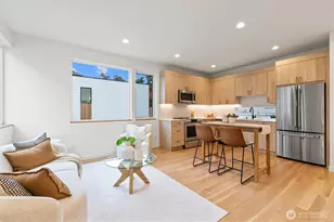 2214 Broadway E, Seattle, WA 98102 - Photo 11