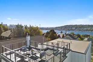 2214 Broadway E, Seattle, WA 98102 - Photo 23