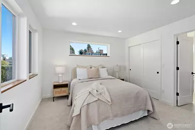 2214 Broadway E #B, Seattle, WA 98102 - Photo 13