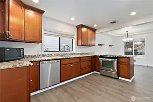 1211 9th Ave SW, Puyallup, WA 98371 - Photo 9