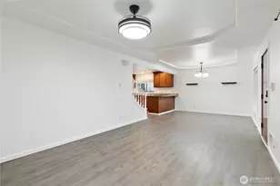 1211 9th Ave SW, Puyallup, WA 98371 - Photo 3