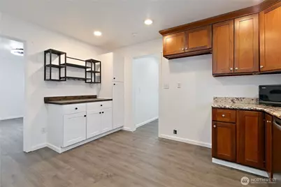 1211 9th Avenue SW, Puyallup, WA 98371 - Photo 9