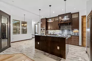 1059 Evergreen Ln, Freeland, WA 98249 - Photo 11