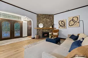 1059 Evergreen Ln, Freeland, WA 98249 - Photo 9