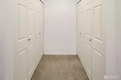 621 5 Avenue N #301, Seattle, WA 98109 - Photo 9