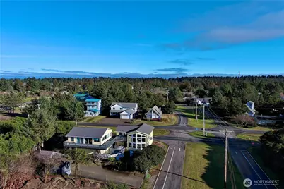 200 Ocean Lake Way NW, Ocean Shores, WA 98569 - Photo 33