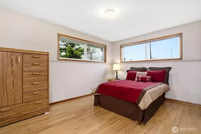 16740 Meridian Avenue N, Shoreline, WA 98133 - Photo 17