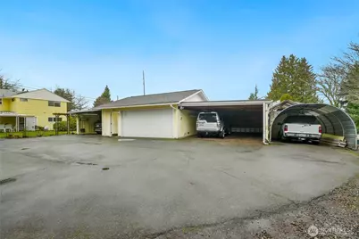 16740 Meridian Avenue N, Shoreline, WA 98133 - Photo 3