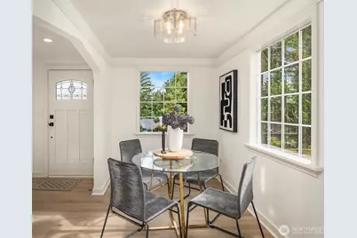 12517 22nd Avenue NE, Seattle, WA 98125 - Photo 15