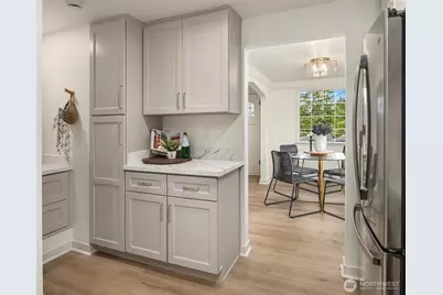 12517 22nd Avenue NE, Seattle, WA 98125 - Photo 13