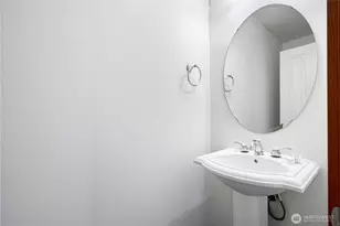 2503 NE 125th St, Seattle, WA 98125 - Photo 7