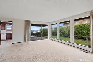 2321 Vista View Dr, Tacoma, WA 98406 - Photo 7