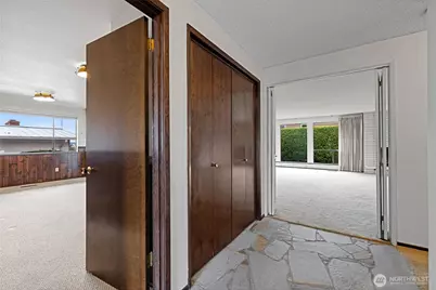 2321 Vista View Drive, Tacoma, WA 98406 - Photo 3