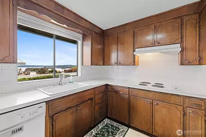 2321 Vista View Drive, Tacoma, WA 98406 - Photo 11