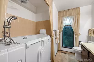 2321 Vista View Dr, Tacoma, WA 98406 - Photo 23