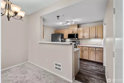 22519 SE 38th Terrace #1423, Issaquah, WA 98029 - Photo 5