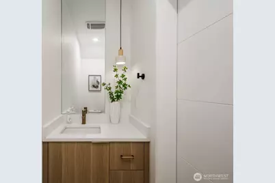 939 N 87th Street #A, Seattle, WA 98103 - Photo 9