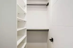 939 N 87th St, Seattle, WA 98103 - Photo 13