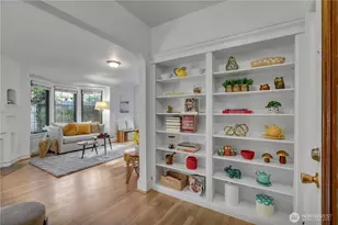 1101 17th Ave, Seattle, WA 98122 - Photo 9