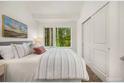 1359 Nolta Loop NE, Bainbridge Island, WA 98110 - Photo 15