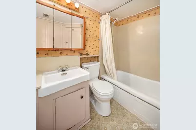 23203 Upper Dorre Don Way SE, Maple Valley, WA 98038 - Photo 15