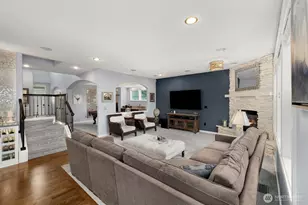 21603 31st St E, Lake Tapps, WA 98391 - Photo 5