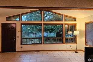 17017 10th Ave NE, Shoreline, WA 98155 - Photo 5