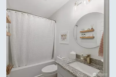 455 Newport Way NW #302, Issaquah, WA 98027 - Photo 15