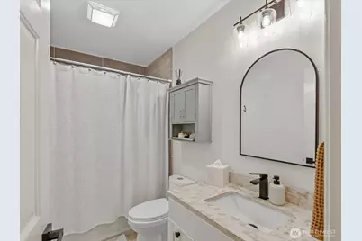 455 Newport Way NW #302, Issaquah, WA 98027 - Photo 13