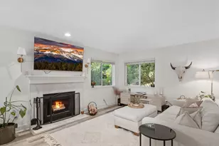 455 Newport Way NW, Issaquah, WA 98027 - Photo 1