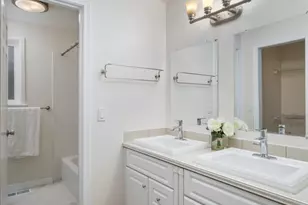 15132 SE 48th Dr, Bellevue, WA 98006 - Photo 17