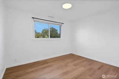 5901 S Yakima, Tacoma, WA 98408 - Photo 11