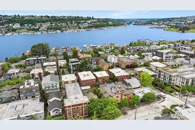 2031 Eastlake Avenue E, Seattle, WA 98102 - Photo 29
