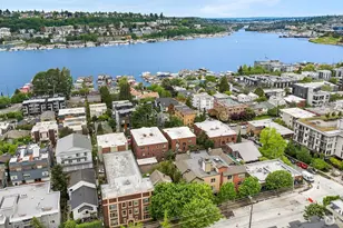 2031 Eastlake Ave E, Seattle, WA 98102 - Photo 29
