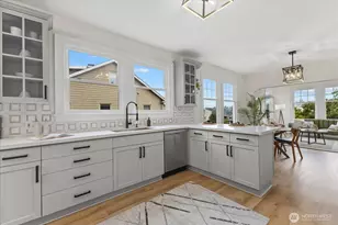 3252 13th Ave W, Seattle, WA 98119 - Photo 5