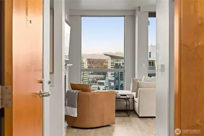 10650 NE 9th Place #2427, Bellevue, WA 98004 - Photo 5