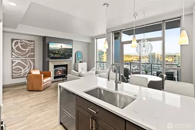 10650 NE 9th Place #2427, Bellevue, WA 98004 - Photo 13