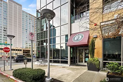 10650 NE 9th Place #2427, Bellevue, WA 98004 - Photo 37