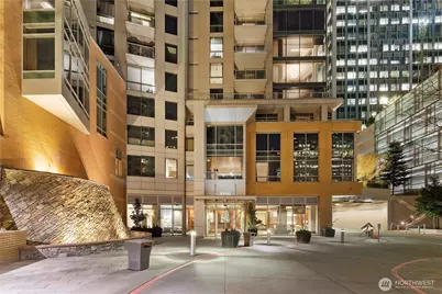 10650 NE 9th Place #2427, Bellevue, WA 98004 - Photo 3