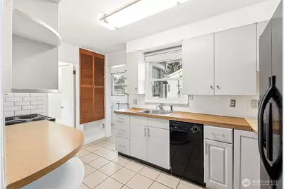 12413 2nd Avenue S, Seattle, WA 98168 - Photo 5