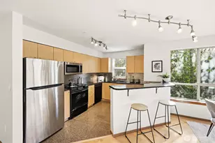 412 11th Ave, Seattle, WA 98122 - Photo 9