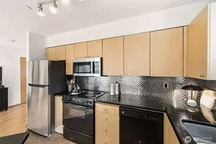 412 11th Ave, Seattle, WA 98122 - Photo 13